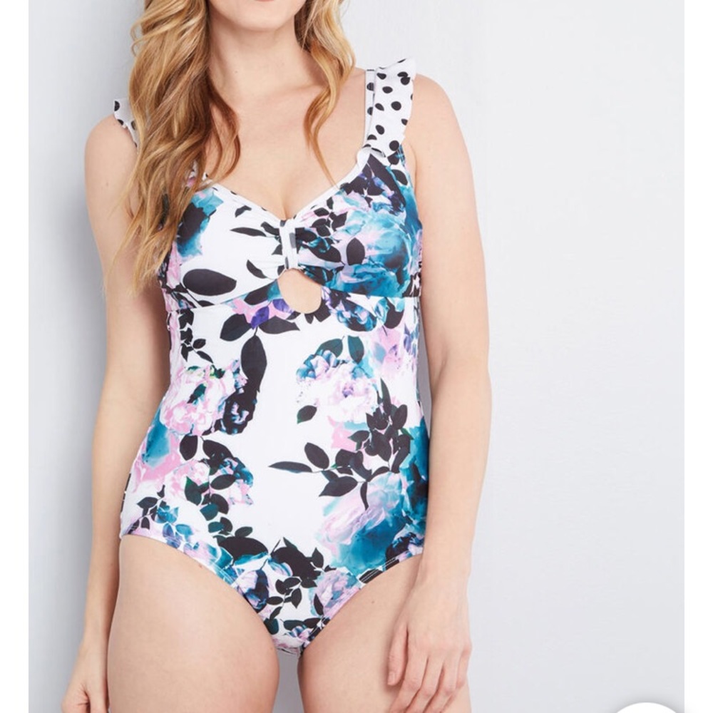 ModCloth NWOT Women's‎ The Nikky One-Piece Swimsuit
